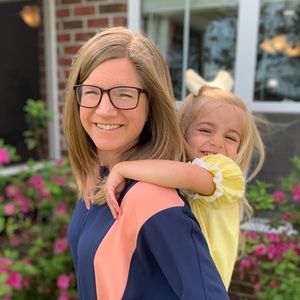 Meet your Posher, Leslie